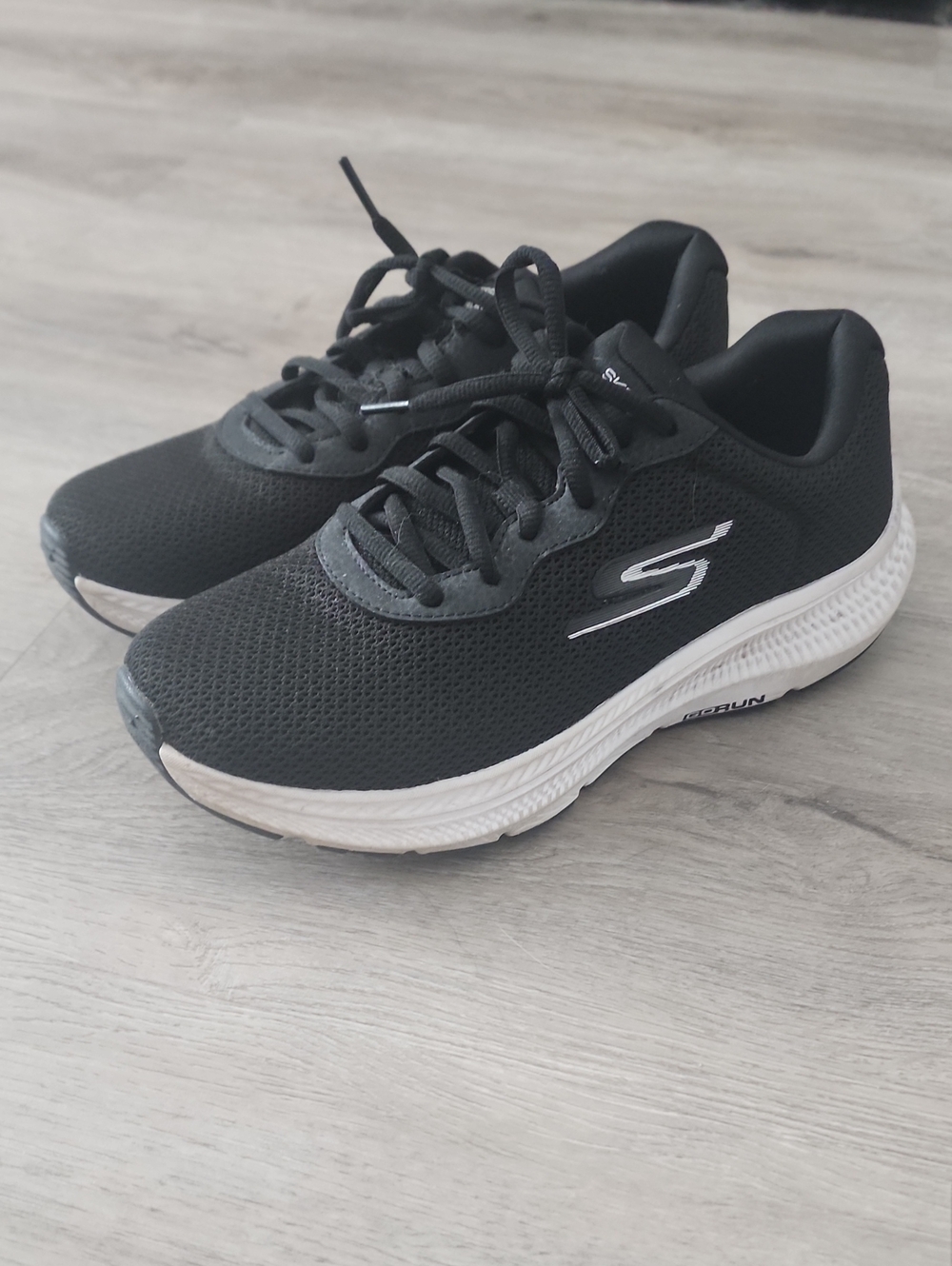 Skechers Black Goga May Air Cooled Running Shoes With White Sole